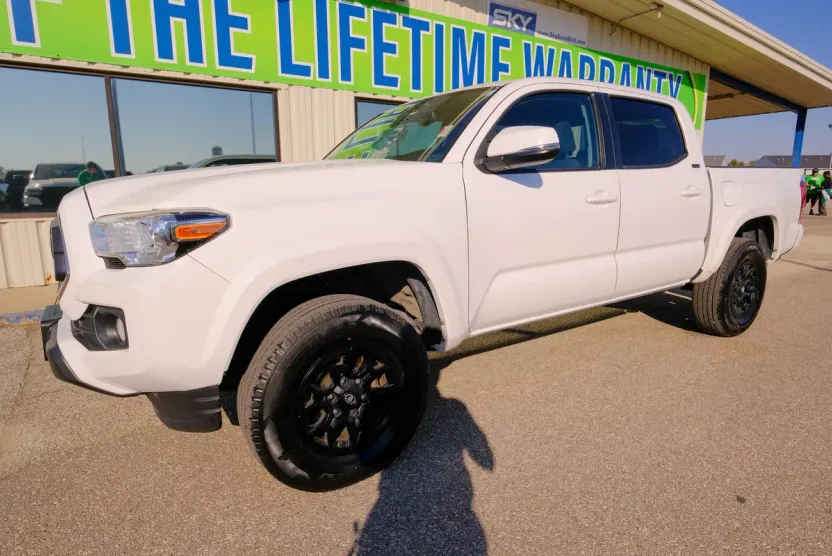 2020 Toyota Tacoma SR5 V6 photo 1