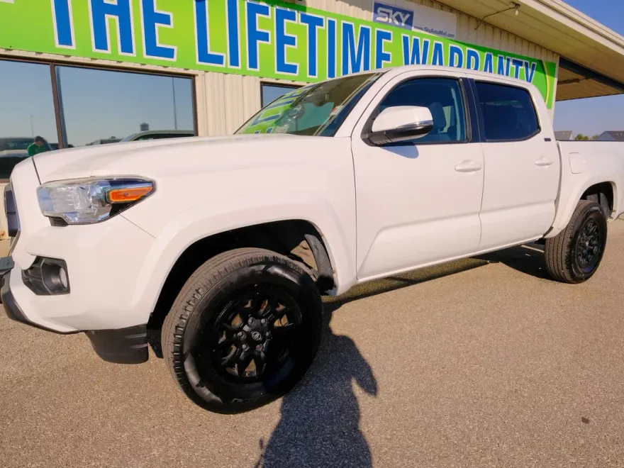 2020 Toyota Tacoma SR5 V6 photo 1