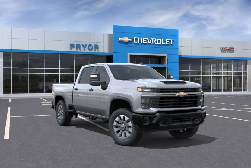 2026 Chevrolet Silverado 2500HD Custom photo 1
