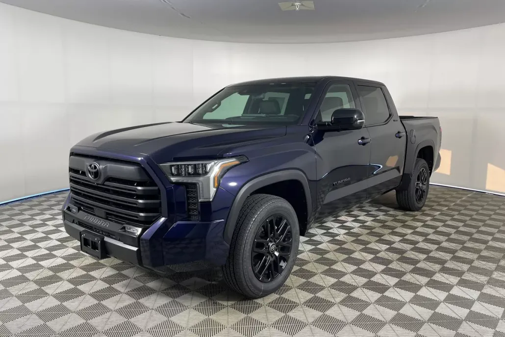 2026 Toyota Tundra Limited CrewMax photo 1