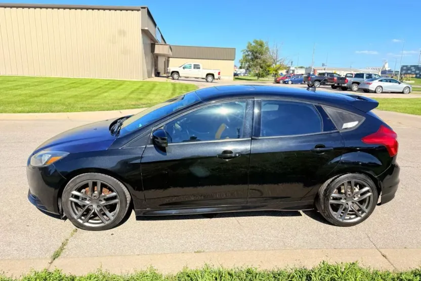 2014 Ford Focus ST photo 1