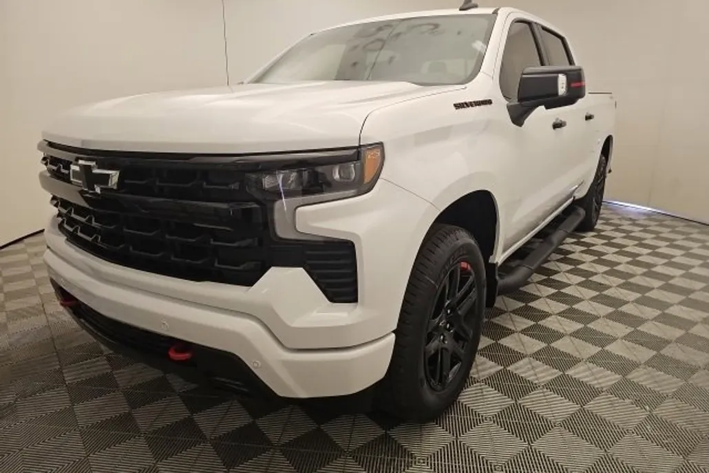 2025 Chevrolet Silverado 1500 RST photo 1