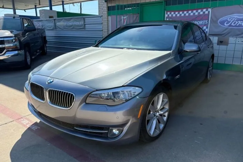 2011 Bmw 535i 5-Series photo 1
