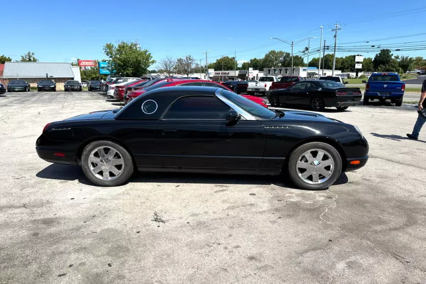 2003 Ford Thunderbird Premium photo 1