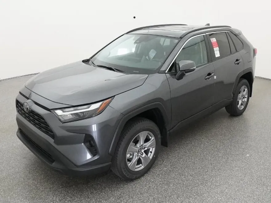 2025 Toyota RAV4 XLE photo 1