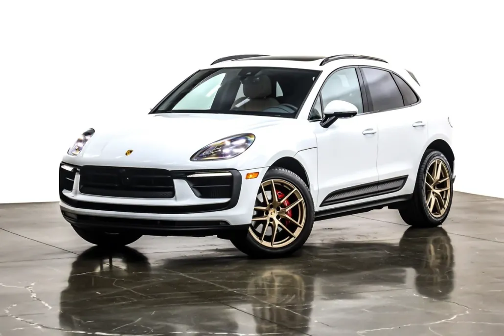 2023 Porsche Macan S photo 1
