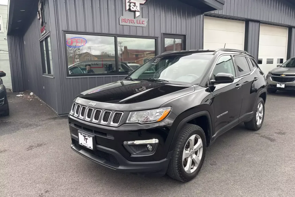 2018 Jeep Compass Latitude photo 1