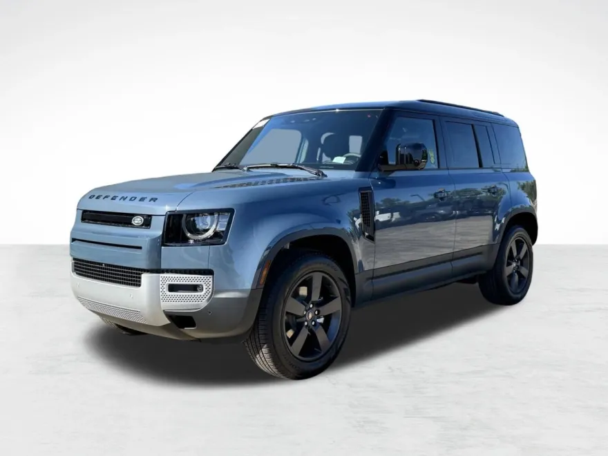 2025 Land Rover Defender 110 S photo 1