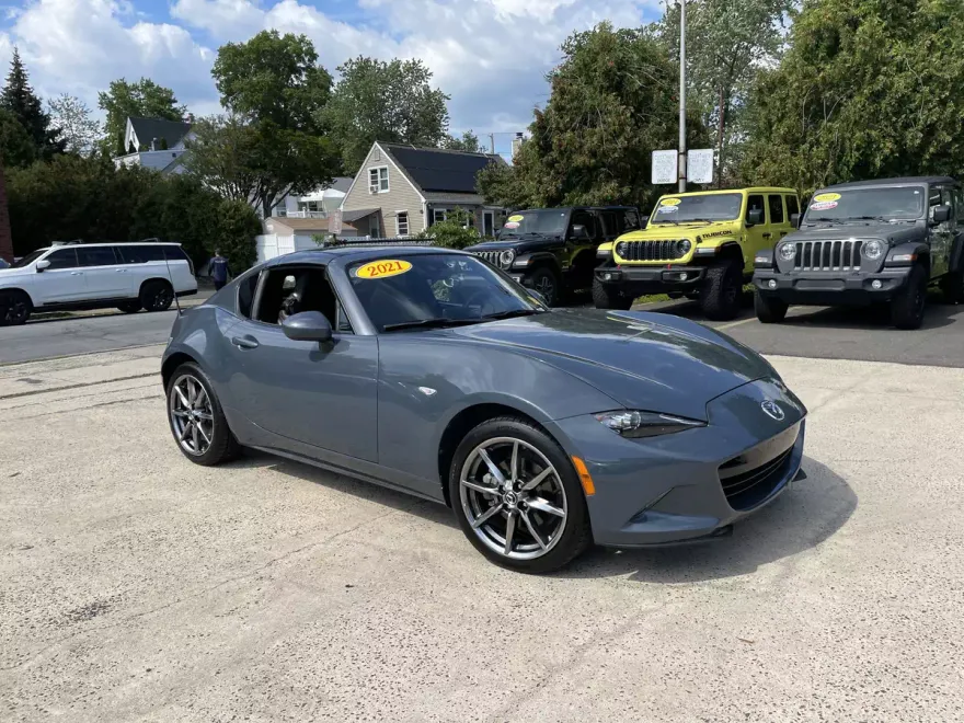 2021 Mazda MX-5 Miata Miata RF Grand Touring photo 1