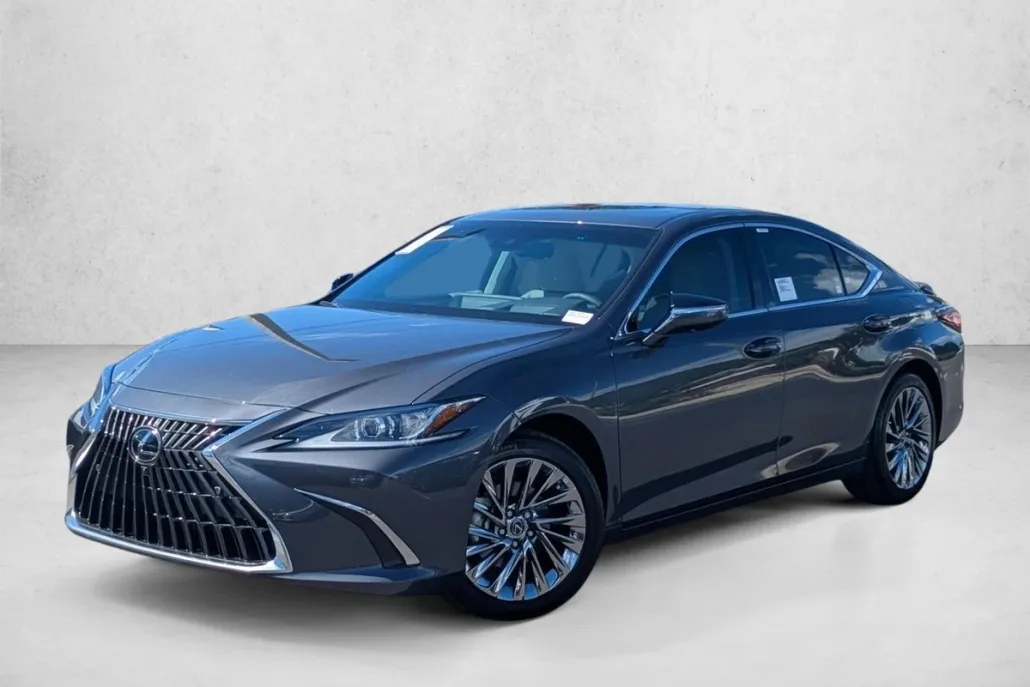2025 Lexus ES 300h Luxury photo 1