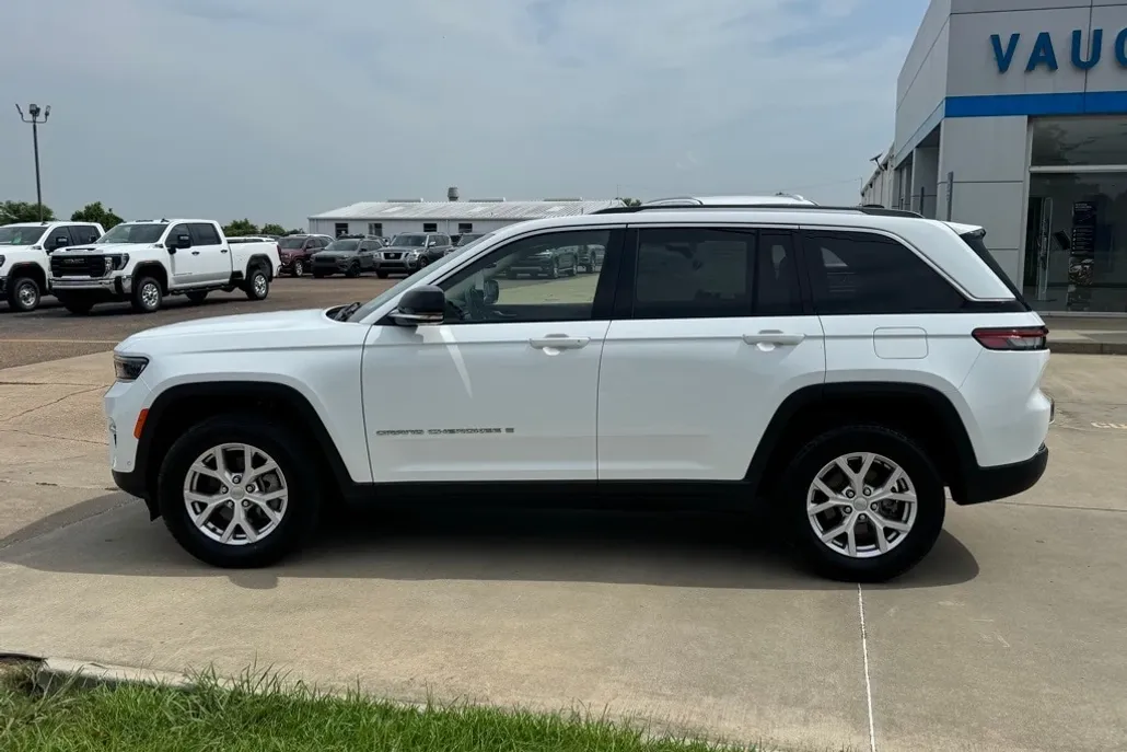 2022 Jeep Grand Cherokee Limited photo 1