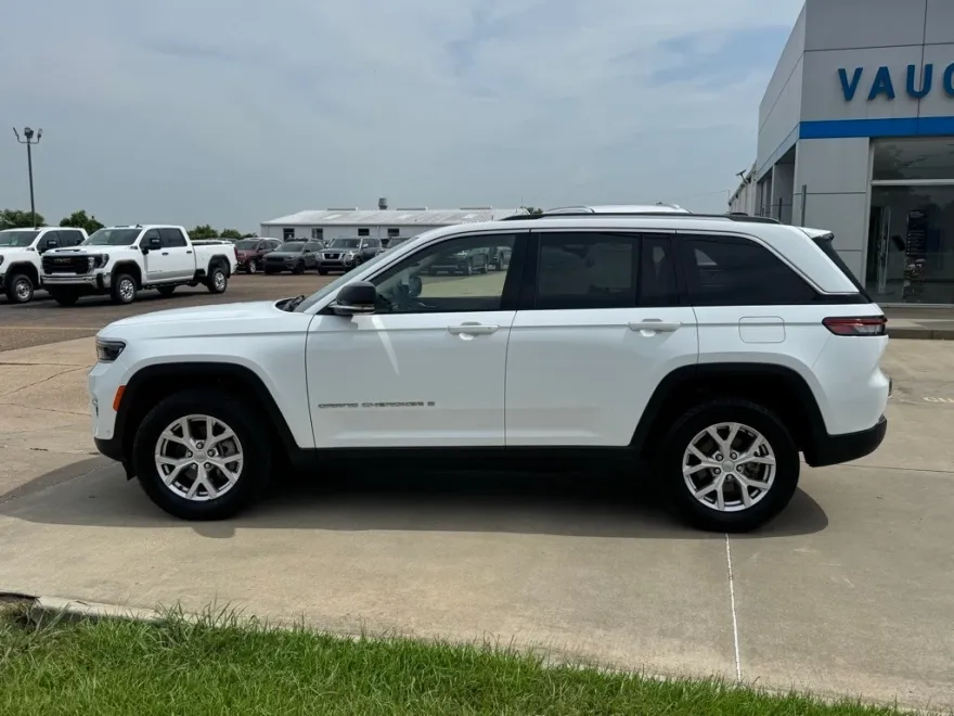 2022 Jeep Grand Cherokee Limited photo 1
