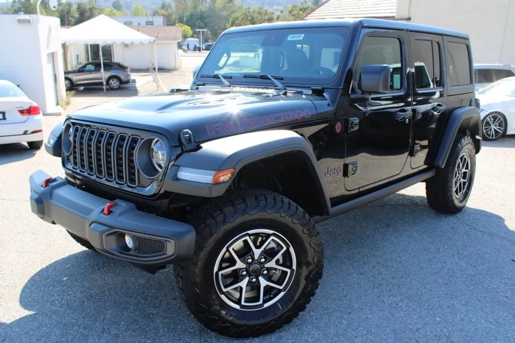 2025 Jeep Wrangler Rubicon photo 1