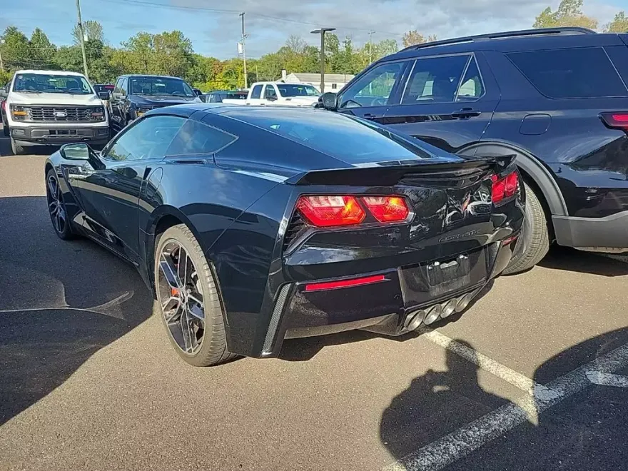 2016 Chevrolet Corvette Stingray Coupe Z51 2LT photo 1