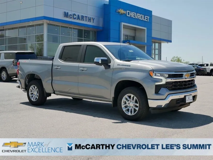 2025 Chevrolet Silverado 1500 LT photo 1