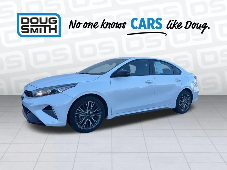 2024 Kia Forte GT-Line photo 1
