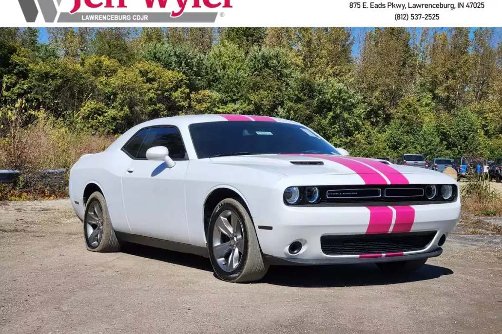 2019 Dodge Challenger SXT photo 1
