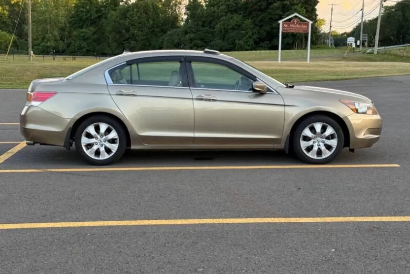 2009 Honda Accord EX-L photo 1