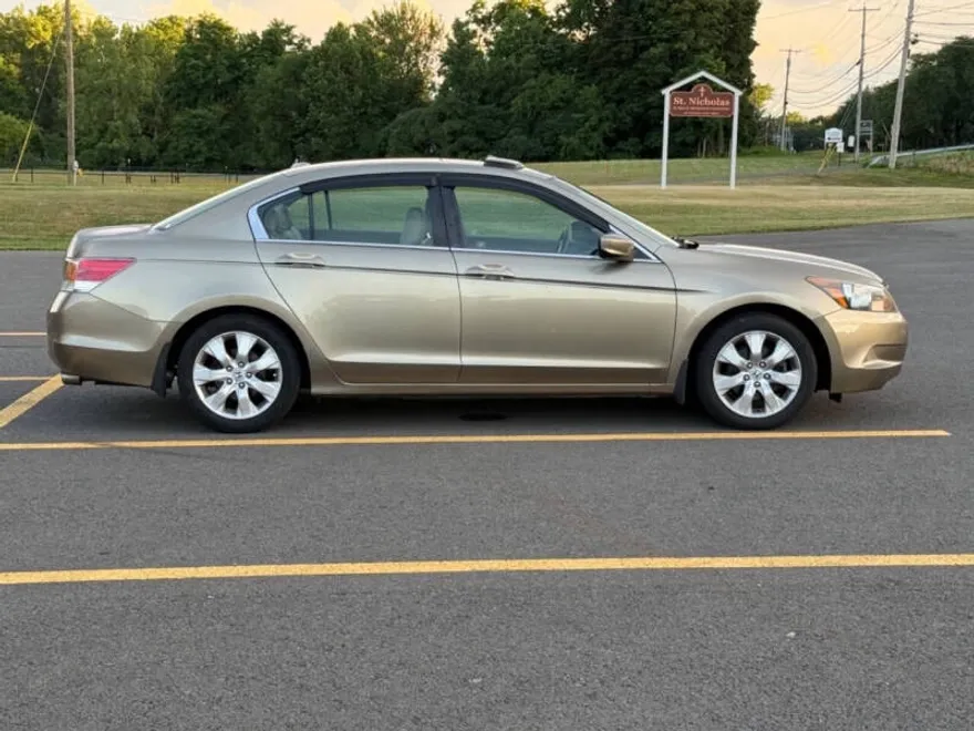 2009 Honda Accord EX-L photo 1