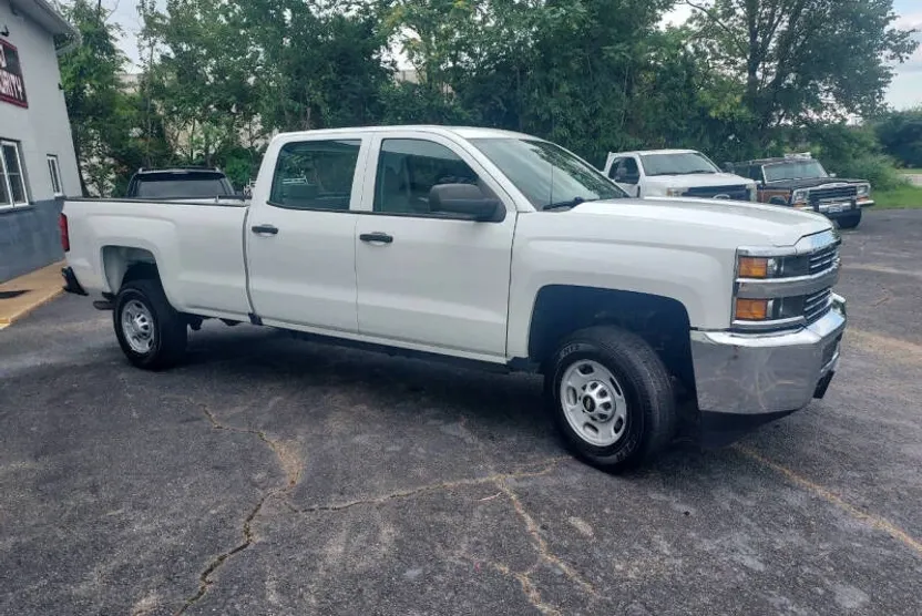 2017 Chevrolet Silverado Work Truck LS Base photo 1