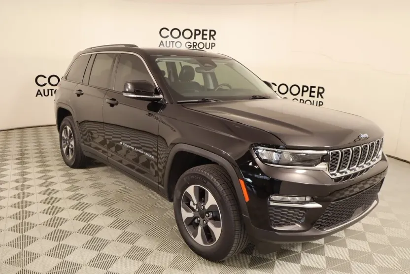 2022 Jeep Grand Cherokee Limited 4xe photo 1