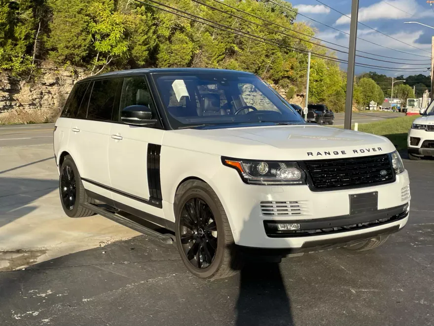 2017 Land Rover Range Rover Supercharged LWB photo 1