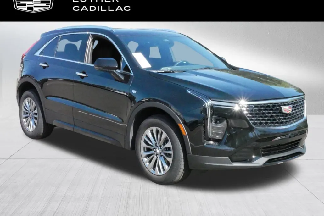 2024 Cadillac XT4 Premium Luxury photo 1