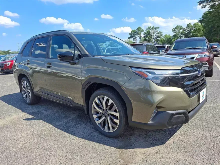 2025 Subaru Forester Touring photo 1
