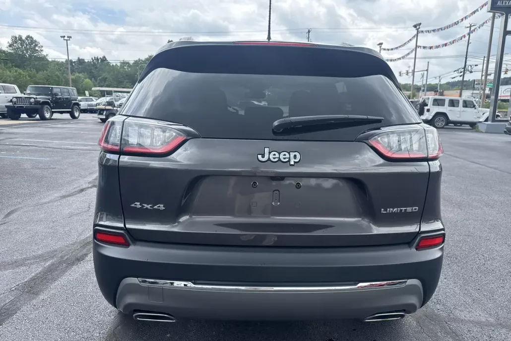 2022 Jeep Cherokee Limited photo 1