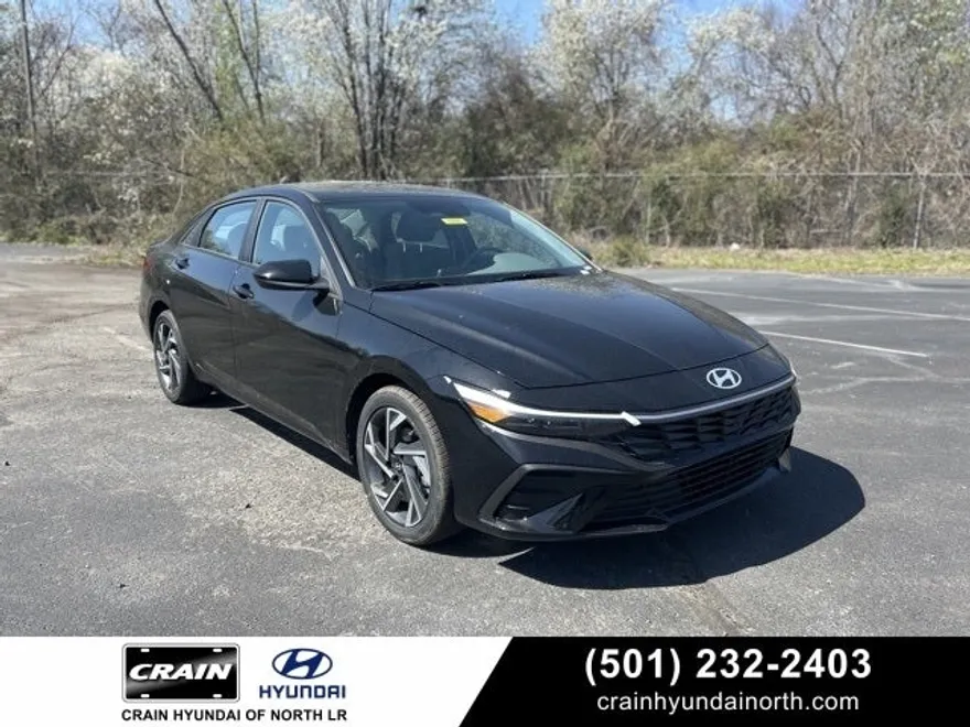 2025 Hyundai Elantra SEL Sport photo 1