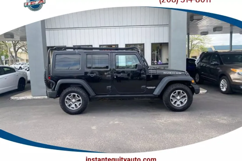 2013 Jeep Wrangler Unlimited Rubicon Sport photo 1