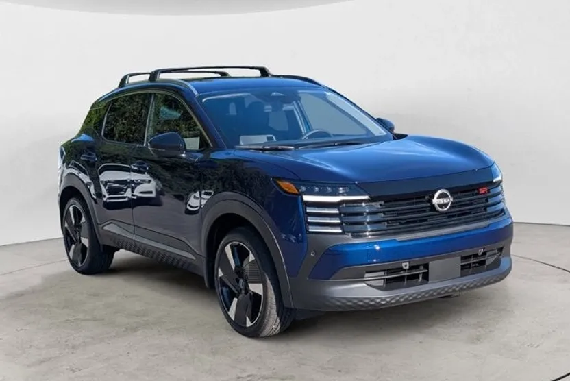 2026 Nissan Kicks SR photo 1
