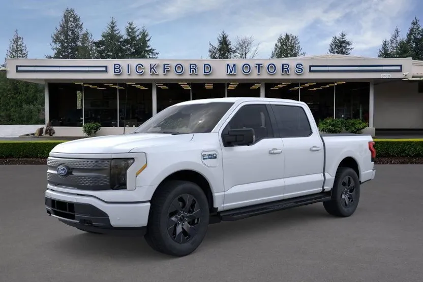 2025 Ford F-150 Lightning XLT photo 1
