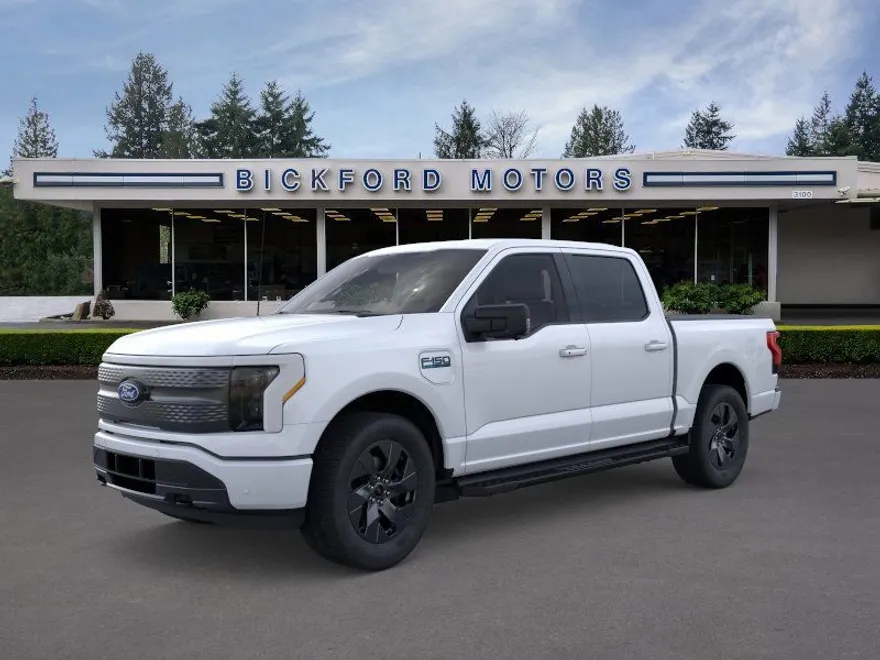 2025 Ford F-150 Lightning XLT photo 1