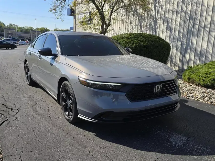 2025 Honda Accord 1.5T SE photo 1