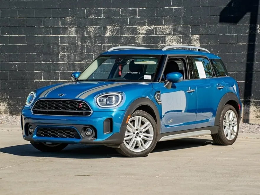 2023 Mini Countryman S ALL4 photo 1