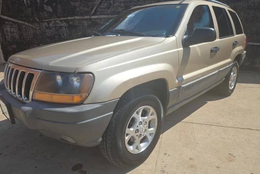 1999 Jeep Grand Cherokee Laredo photo 1