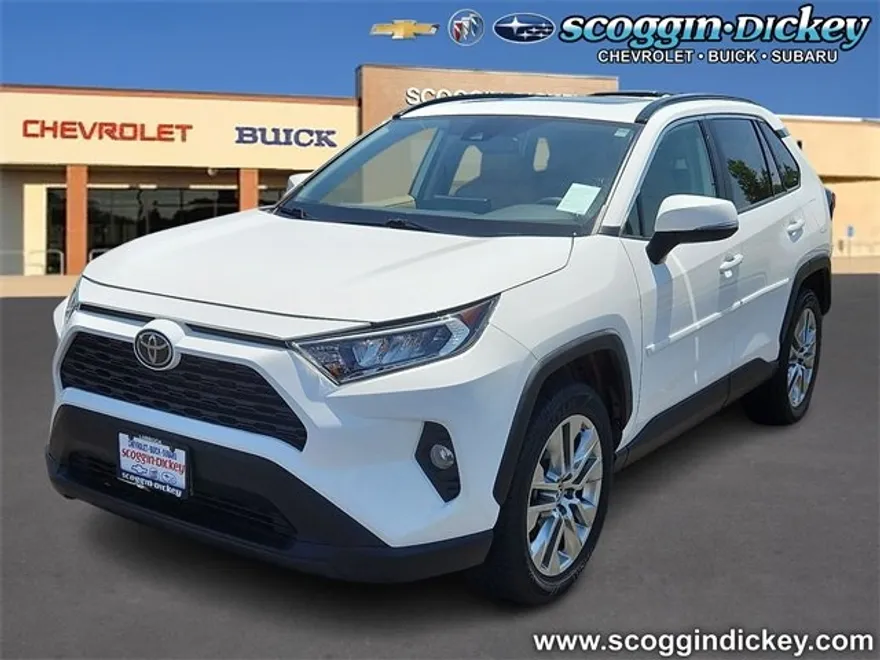 2019 Toyota RAV4 XLE Premium photo 1