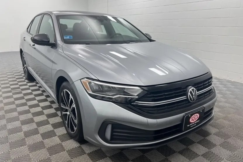 2024 Volkswagen Jetta 1.5T Sport photo 1