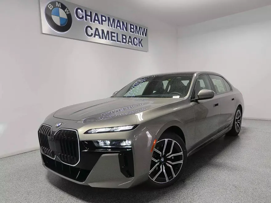 2025 Bmw 740i photo 1