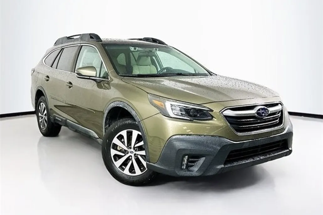 2020 Subaru Outback Premium photo 1