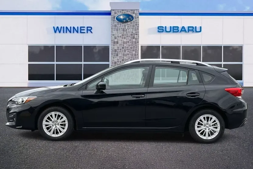 2018 Subaru Impreza 2.0i Premium photo 1