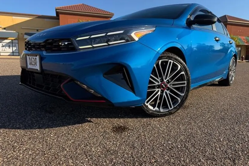 2023 Kia Forte GT photo 1