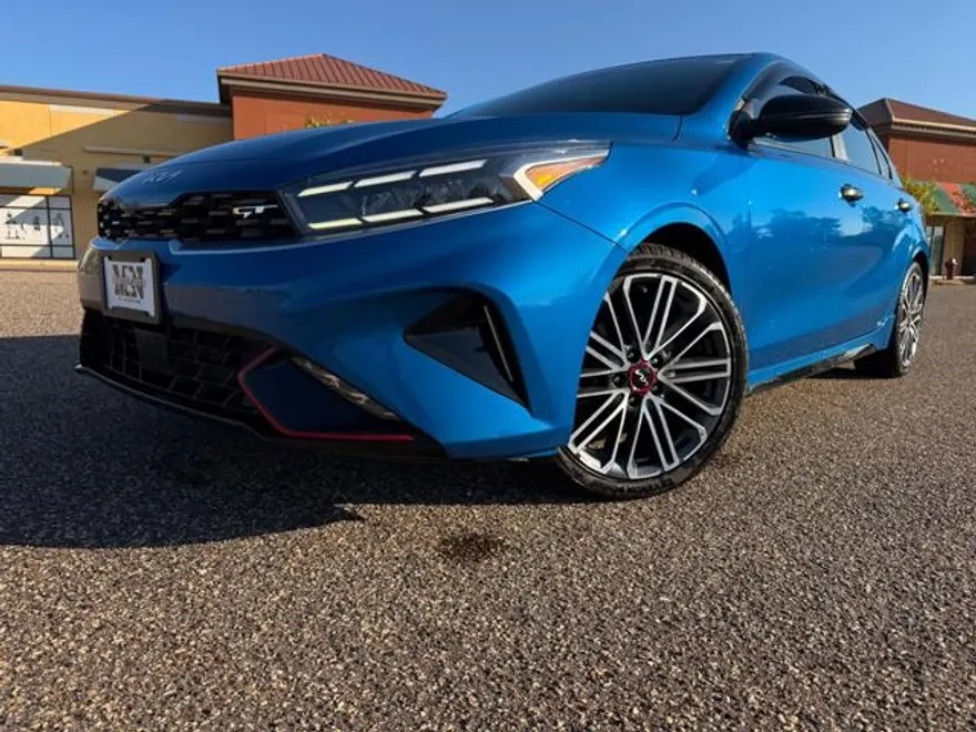 2023 Kia Forte GT photo 1