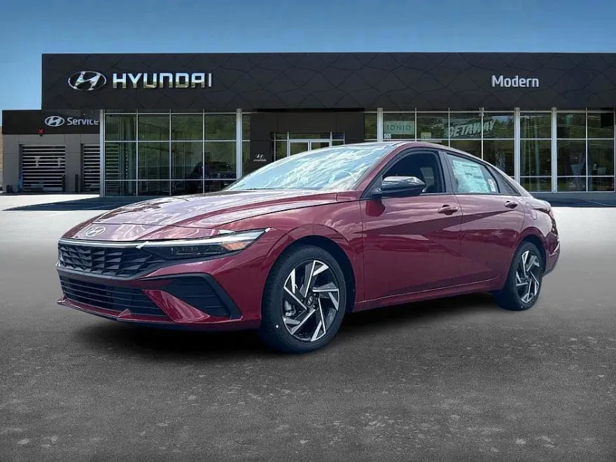2025 Hyundai Elantra SEL Sport photo 1