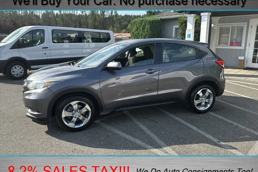 2017 Honda HR-V LX photo 1