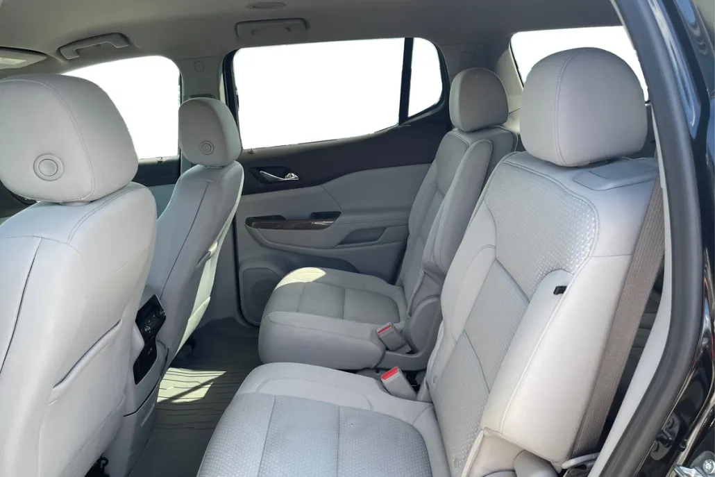 2023 Gmc Acadia SLE photo 1