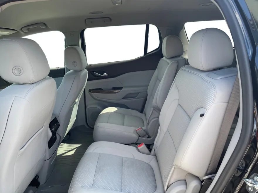 2023 Gmc Acadia SLE photo 1