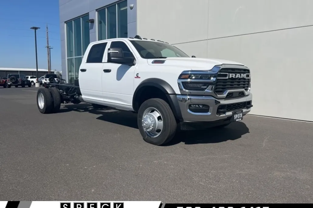 2025 Ram 5500 Tradesman photo 1