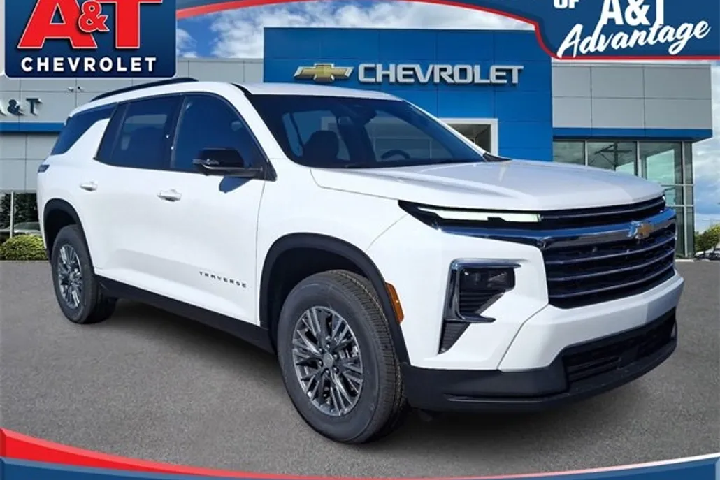2025 Chevrolet Traverse photo 1